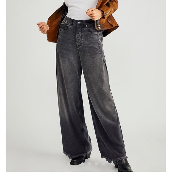 NWT Free People Old West Slouchy Jeans Wide Leg Denim We The Free Black 29 - Picture 1 of 14